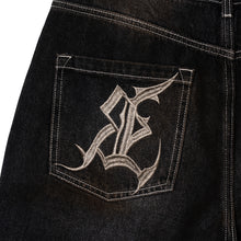 Load image into Gallery viewer, DISTRESSED PATCHWORK DENIM SHORT DIRTY BLACK
