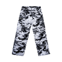 Load image into Gallery viewer, X LIGHTNING HEARTBREAK EMBROIDERED CARGO PANTS SNOW CAMO/BLACK
